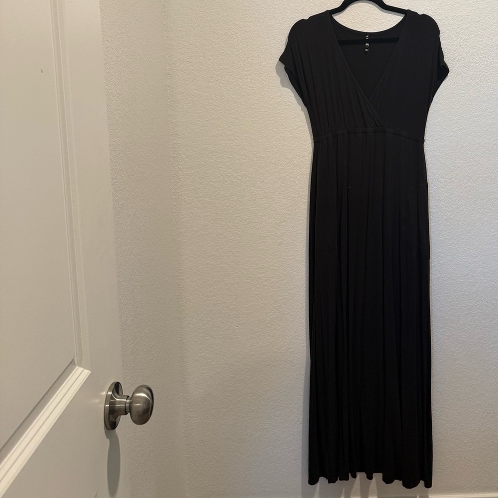 Yala Classic Black Maxi Dress